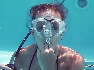 Wild Hungarian Scuba Diver Minnie Manga Rails Strong Sausage Underwater