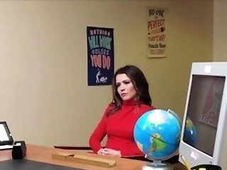 Face And Cunt Fucking Sexy Soccer Mom In The Office